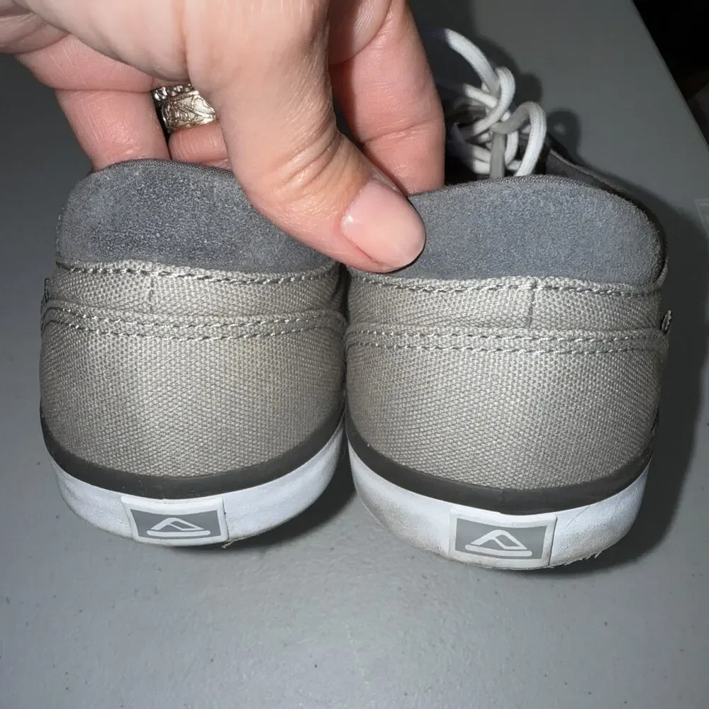 Reef Deckhand 3 Boat Shoes Mens 9 Gray Canvas Lace Up Casual Comfort Sneakers